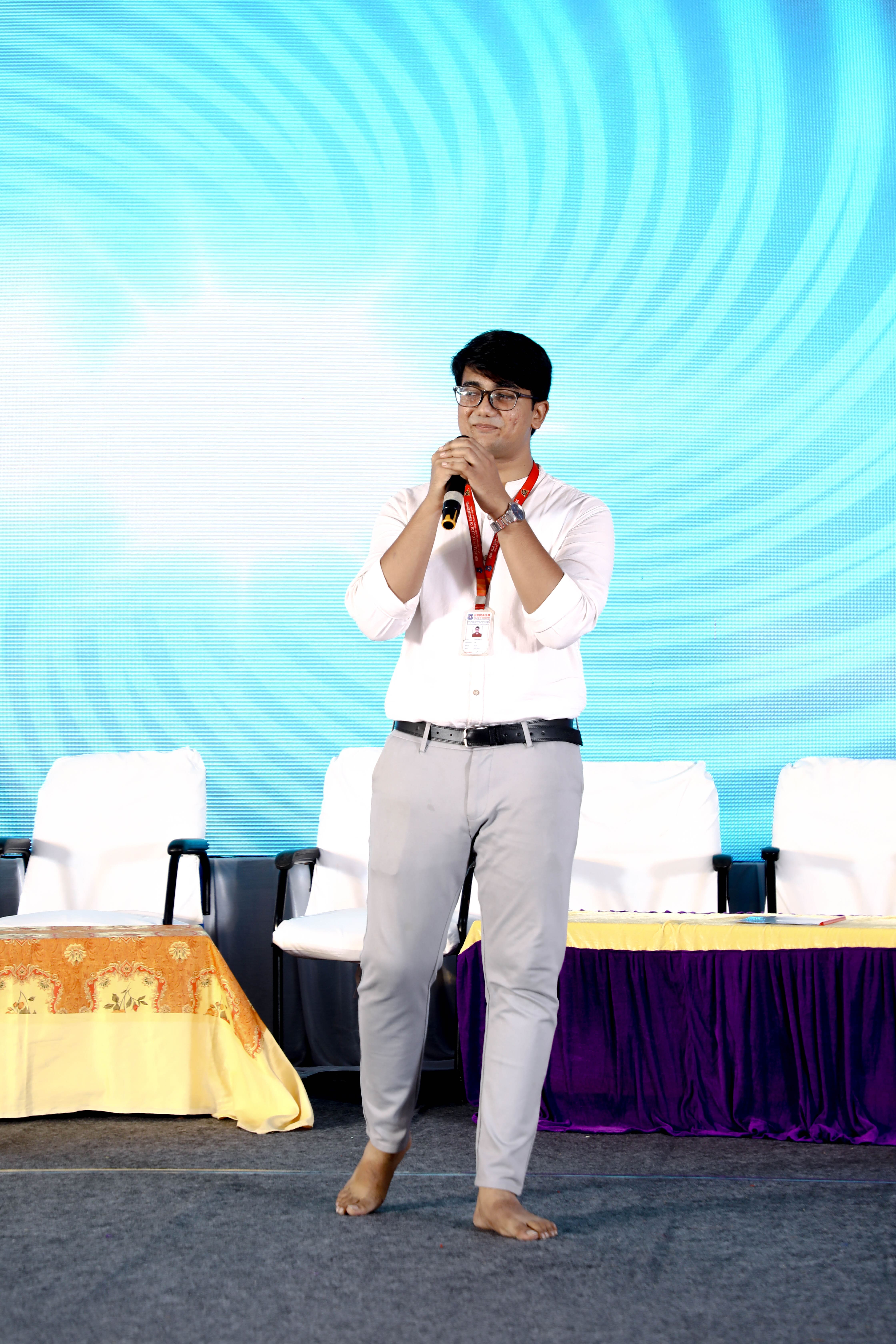 Abstract wedding ring capture